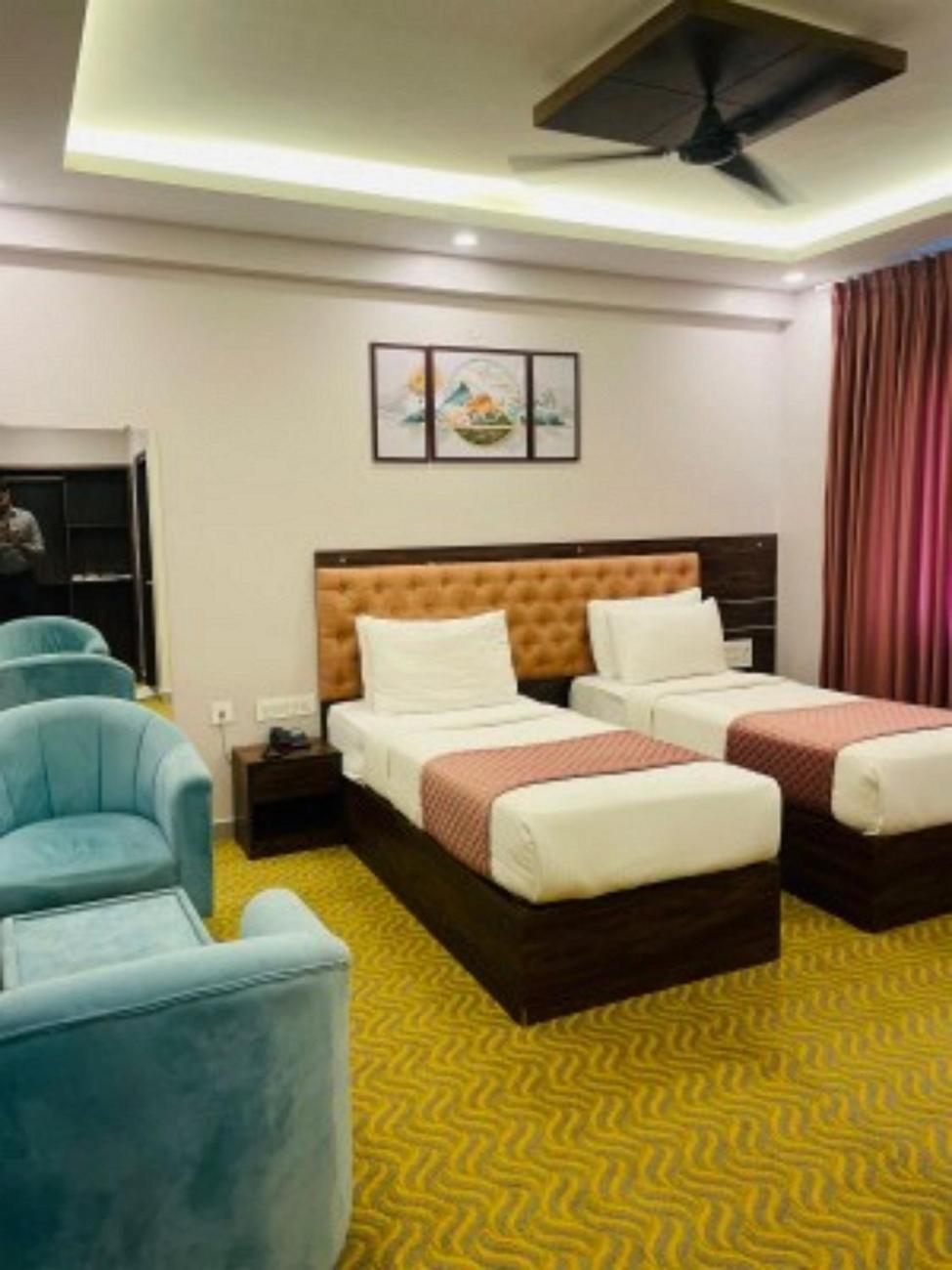 Vovo Hotels Yelahanka Exterior photo
