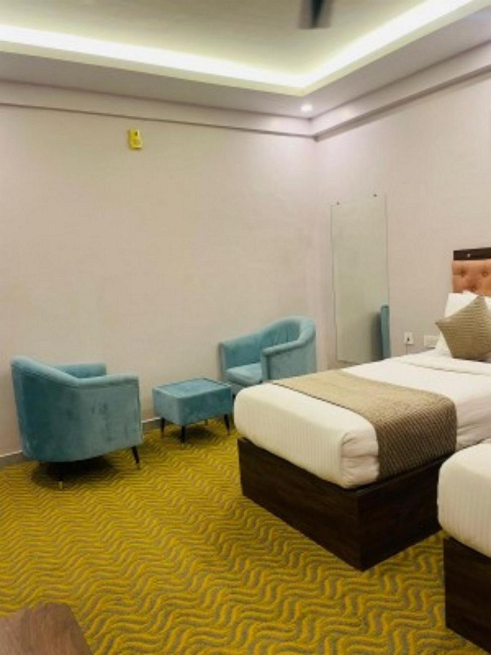 Vovo Hotels Yelahanka Exterior photo