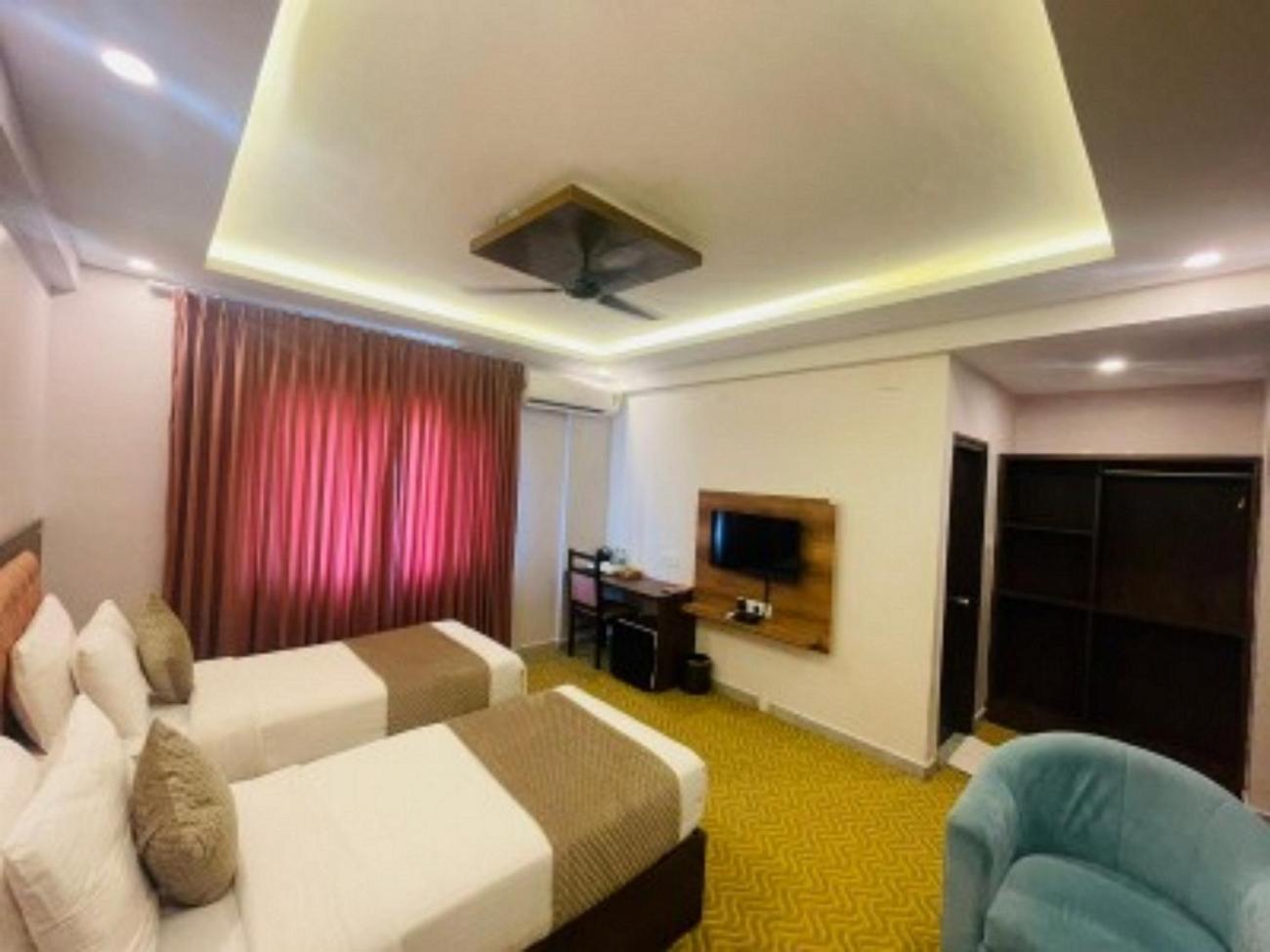 Vovo Hotels Yelahanka Exterior photo